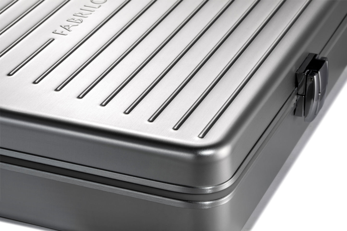 Fabrilous storage case for Bang & Olufsen speaker covers by Tegrino Studio
