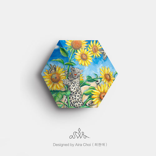 Cover für BeoSound Shape – The snow leopard and a butterfly